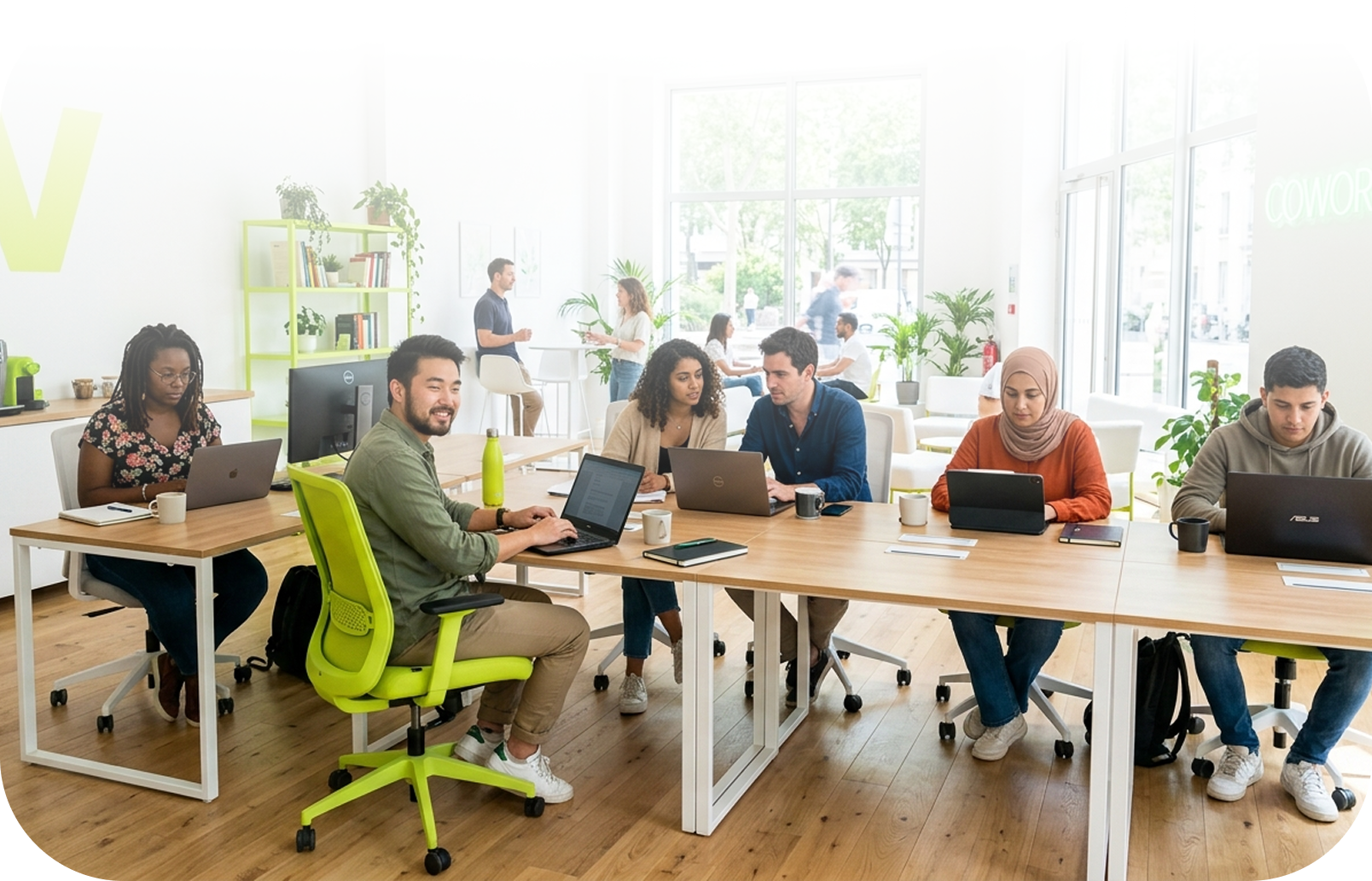 Une équipe de freelances et leurs clients collaborent sur leurs projets web